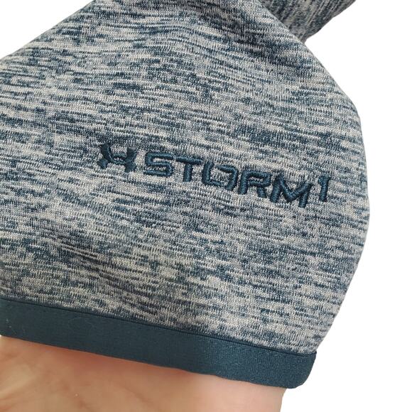 Under Armour | Storm Loose Fit Soft Lined Hoodie with Thumbholes and Pocket - Picture 4 of 12